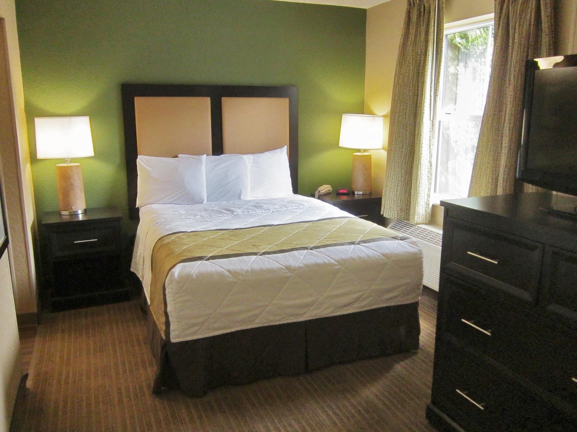 Extended Stay America Suites - Detroit - Novi - Orchard Hill Place Northville Exterior foto
