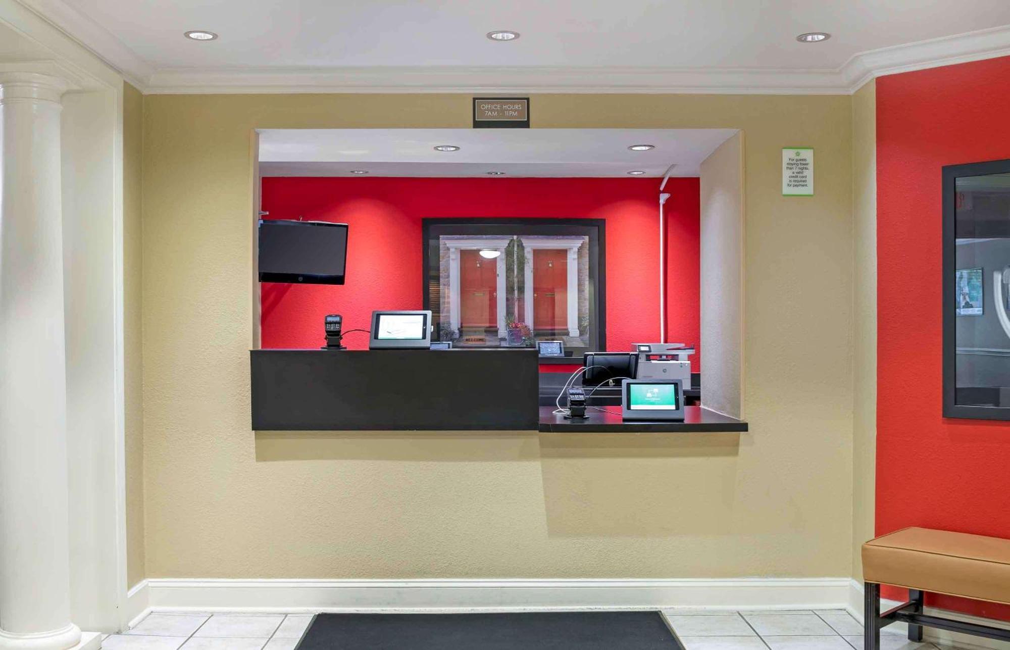 Extended Stay America Suites - Detroit - Novi - Orchard Hill Place Northville Exterior foto