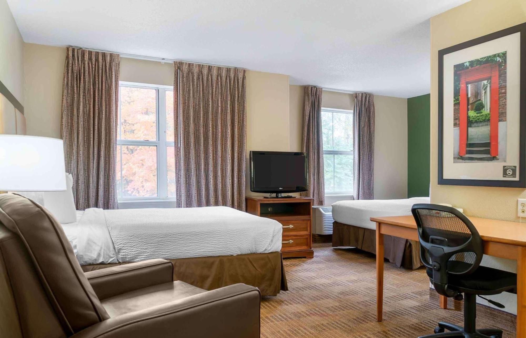 Extended Stay America Suites - Detroit - Novi - Orchard Hill Place Northville Exterior foto